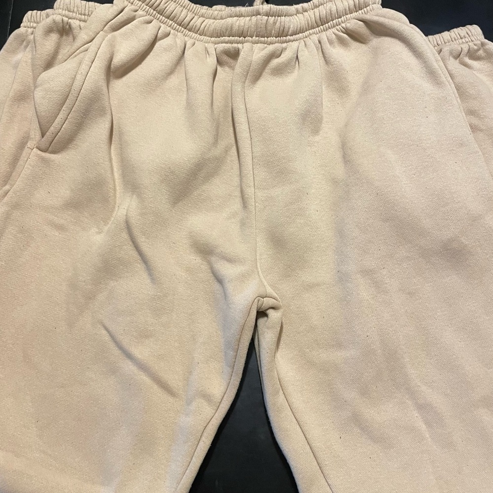 Women’s Cream Sweatpants